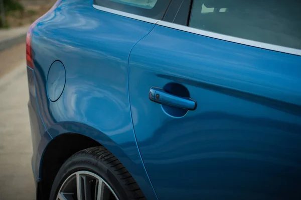 MOSCOW, RÚSSIA - MAIO 20, 2017 VOLVO XC60 POLESTAR, vista frontal. Teste do novo Volvo XC60 Polestar. Este carro é AWD SUV crossover compacto. Motor T6 . — Fotografia de Stock