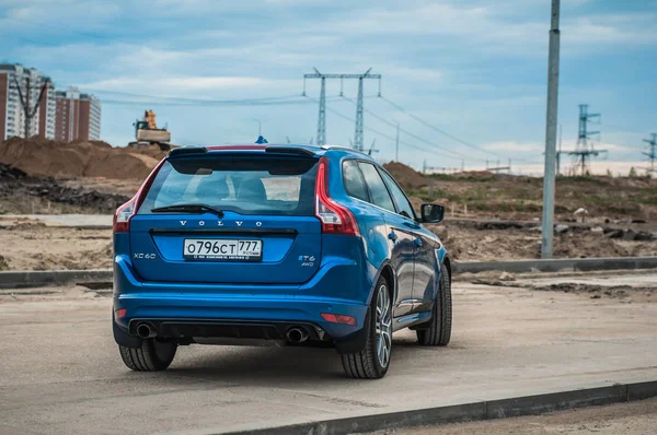 Moskau, russland - 20. Mai 2017 volvo xc60 polestar, frontansicht. Test des neuen Volvo xc60 polestar. Dieses Auto ist ein sehr kompakter Crossover-Geländewagen. t6-Motor. — Stockfoto