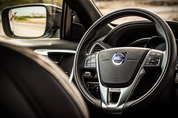 Moskova, Rusya - 20 Mayıs 2017 Volvo Xc60 Polestar, inerior görünümü. Yeni Volvo Xc60 Polestar testi. Bu arabada Awd kompakt crossover Suv. T6 motor.