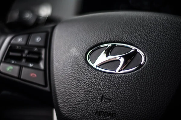 Moskova, Rusya - 25 Haziran 2017 Hyundai Creta / Hyundai ix25, iç görünüm. Yeni Hyundai Creta test / Hyundai ix25. Bu arabada 4wd kompakt crossover Suv. 2.0