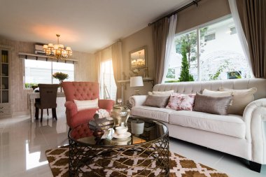 Güzel oda iç ahşap zemin ve yeni lüks Manzaralı