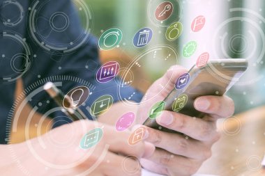 yeni modern bilgisayar ve iş s çalışma iş adamı el