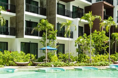 kat mülkiyeti ve Yüzme Havuzu hayat modern şehir şehir halkının