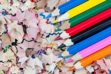 Kalem talaş üzerinde