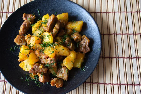 Fırında patates kokulu rosto.