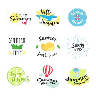 Yaz etiketleri, logolar, çizilmiş Etiketler el ve öğeleri yaz tatil, seyahat, beach tatil, güneş için ayarlayın. Vektör çizim.