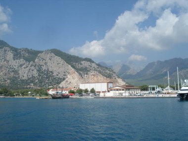 Dağlar. Türkiye'deki dağlar. Antalya. Deniz. Yatak. 