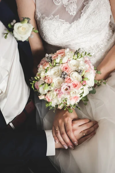 La novia y el novio ilustración del catálogo . — Foto de Stock