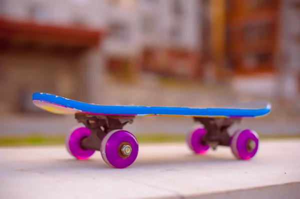 Skate brilhante no parque — Fotografia de Stock