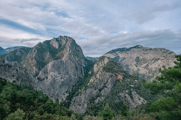 Beleza, paisagem nas montanhas na Turquia — Fotografia de Stock