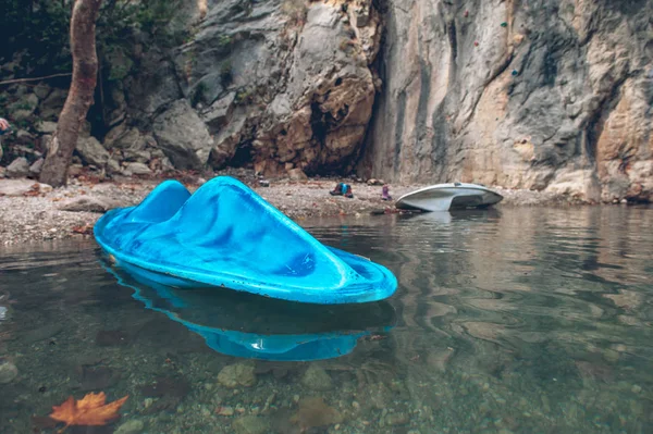 Kayak singolo nel canyon — Foto Stock