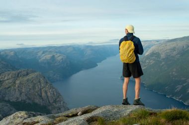Norveç manzaralar ve doğa bir ülkedir