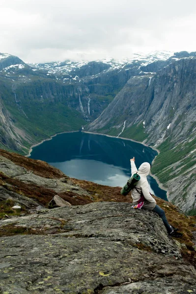 Trolltunga w Norwegii jest fantastyczny piękno — Zdjęcie stockowe