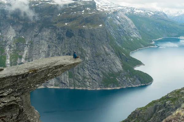 Trolltunga Norveç'te muhteşem güzelliktir