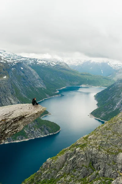 Trolltunga in Norvegia è favolosa bellezza — Foto Stock