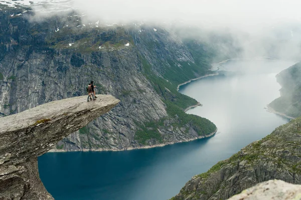 Trolltunga na Noruega é uma beleza fabulosa — Fotografia de Stock