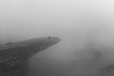Trolltunga Norveç'te muhteşem güzelliktir
