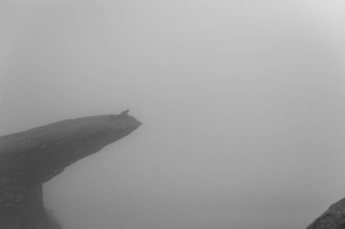 Trolltunga Norveç'te muhteşem güzelliktir