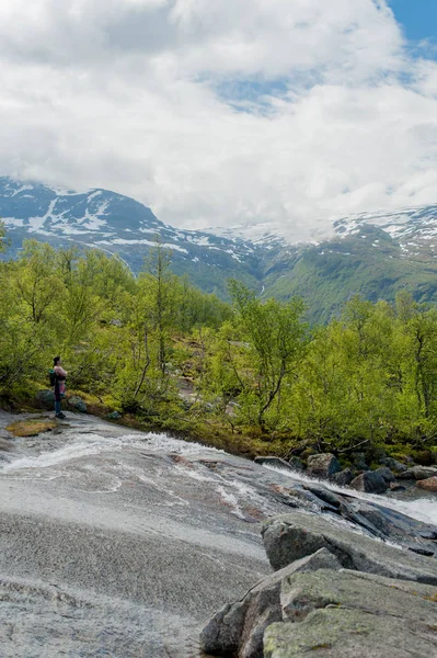 Trolltunga w Norwegii jest fantastyczny piękno — Zdjęcie stockowe