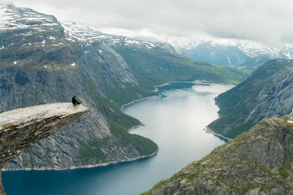 Trolltunga na Noruega é uma beleza fabulosa — Fotografia de Stock