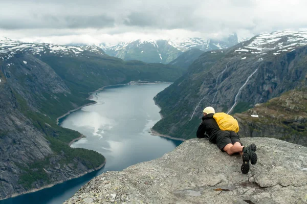 Χώρου (Trolltunga) στη Νορβηγία είναι θαυμάσιο ομορφιά — Φωτογραφία Αρχείου