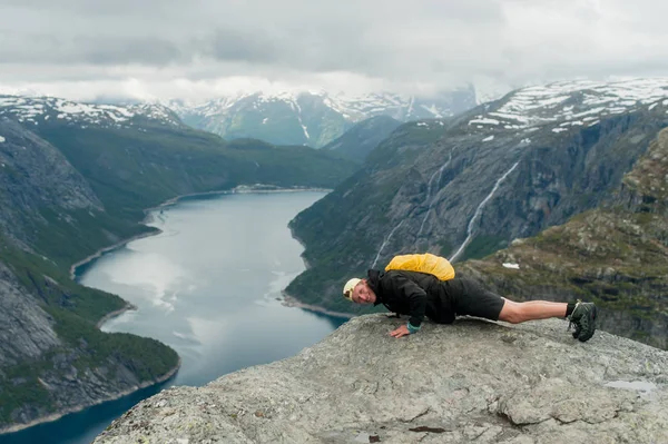 Trolltunga Norveç'te muhteşem güzelliktir