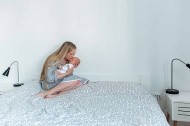 Anne ve yenidoğan çocuk