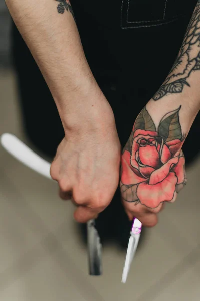 Body parts girl barber — Stock Photo, Image