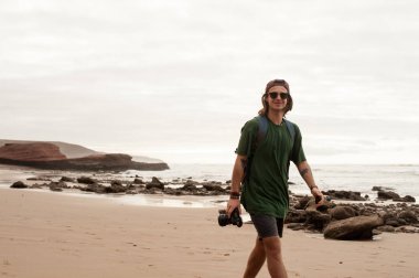 Yalnız bir adada yalnız ve vahşi turizm