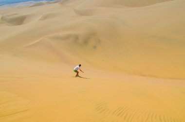 Atacama Çölü, Oasis Huacachina, ICA bölge, Peru eğlenceye kum yatılı