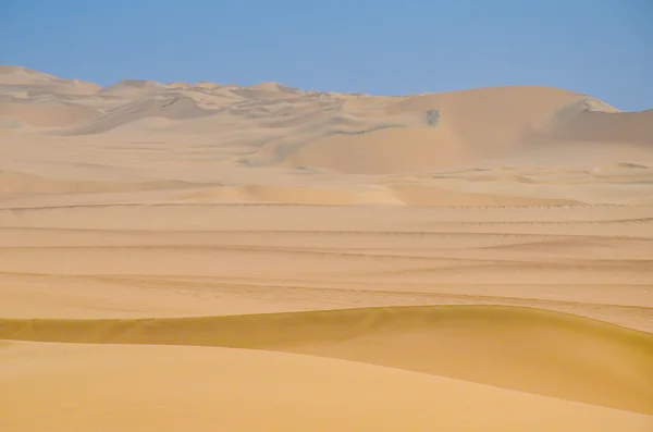 Піщані дюни Атакама, поблизу містечко в регіоні Іка, Перу — стокове фото