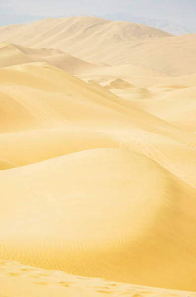 Піщані дюни Атакама, поблизу містечко в регіоні Іка, Перу — стокове фото