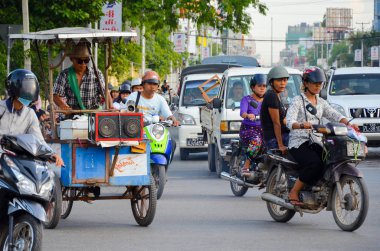 Asya, Myanmar: Mandalay bir kavşak trafik