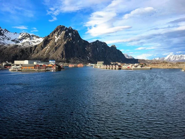 Город Svolvaer в северной Норвегии . Стоковое Фото