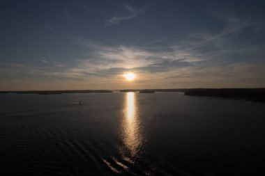 İsveç'te güzel gün batımı.