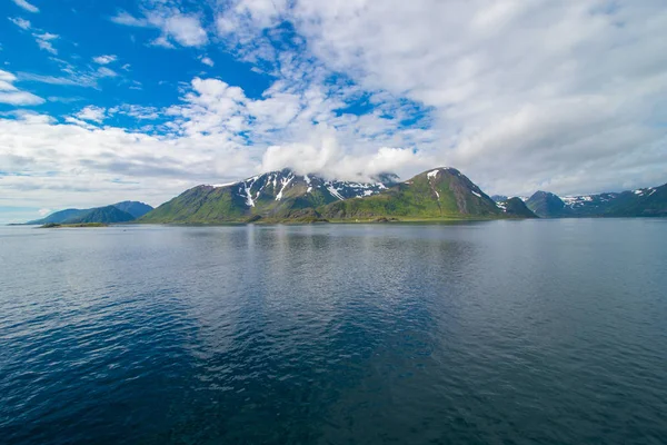 Прибрежный Ландшафт Местечке Омарк Северной Части Норвегии — стоковое фото