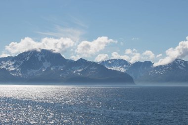 Norveç 'in kuzeyindeki Finnmark' ta güzel bir kıyı manzarası.
