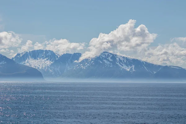 挪威北部芬马克美丽的海岸景观 — 图库照片