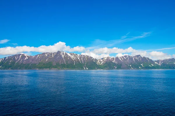 Bela Paisagem Costeira Fora Aldeia Oksfjord Município Loppa Finnmark Noruega — Fotografia de Stock