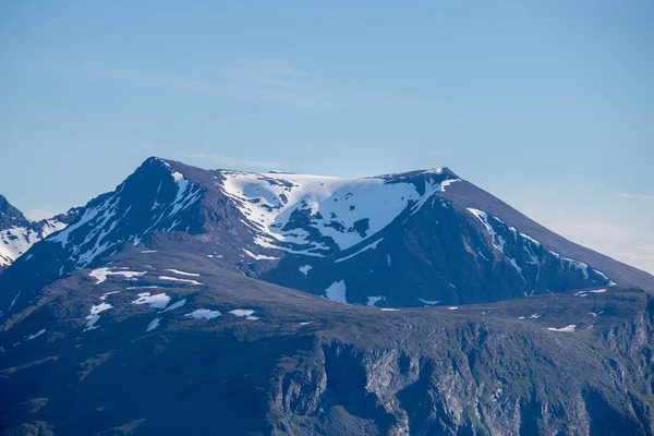 Ορεινή Κορυφή Στη Βόρεια Νορβηγία — Φωτογραφία Αρχείου
