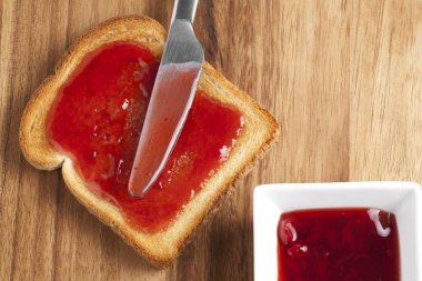 tost Ahududu reçeli