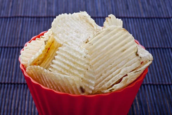 Bowl of yummy chips — Stock Photo, Image