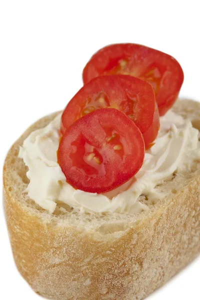 Pan con mantequilla y tomate — Foto de Stock