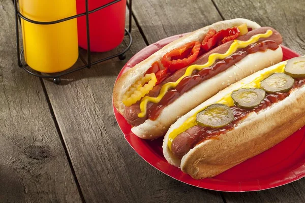 Sosisli sandviç kadar kapatın