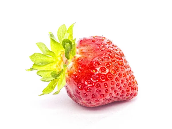 Fragole fresche singole intere — Foto Stock