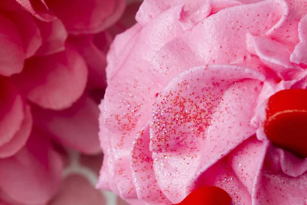 Gambar makro dari cupcake strawberry — Stok Foto