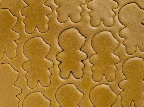 Zencefilli kurabiye adam Şekil hamur üzerinde görüntü