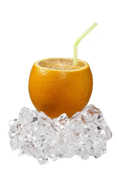 Orange mit Cocktail-Stroh — Stockfoto