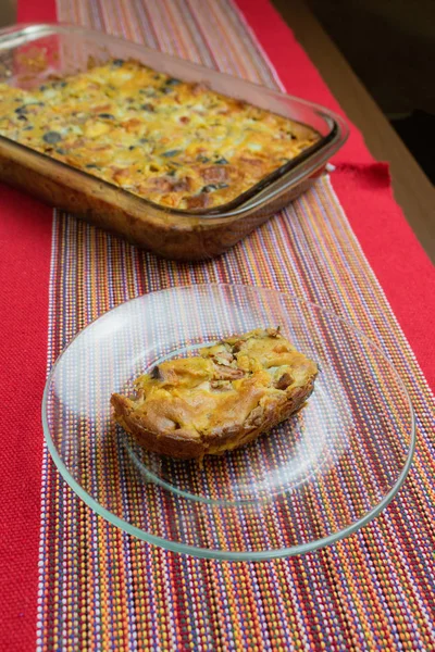 Pastete mit Käse und schwarzer Olive, berühmter Weihnachtskuchen in Brasilien — Stockfoto