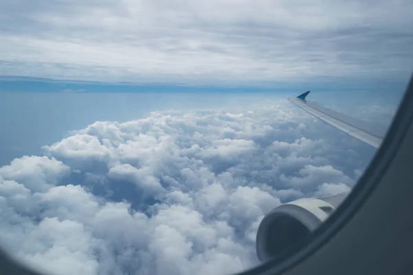 View from porthole of airplane — Stock Photo, Image